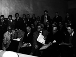 11 aprile, Le Corbusier partecipa alla conferenza stampa