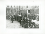 Funerali dei goliardi Antonio Marras e Giacomo Luxardo. Venezia, 24 febbraio 1945. Il corteo funebre