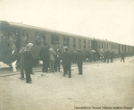 Apertura della ferrovia Tripoli-Aziziah (53 Km), durante una fermata del treno inaugurale (recto)